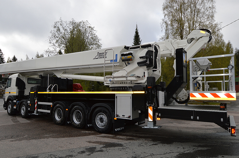 Bronto Skylift S90HLA Bronto Skylift S90HLA